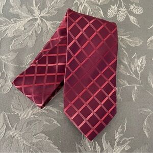 BCBG Attitude Tie  -  Crimsom.